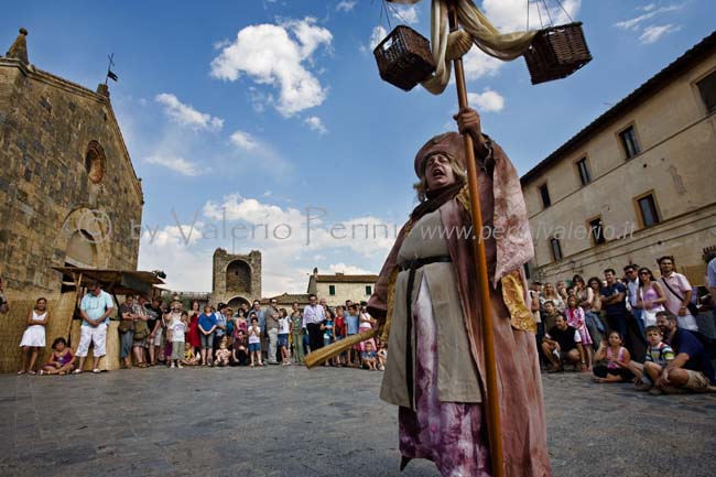 Monteriggioni: La Festa Medievale